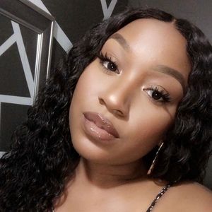 Meet your Posher, Lshay